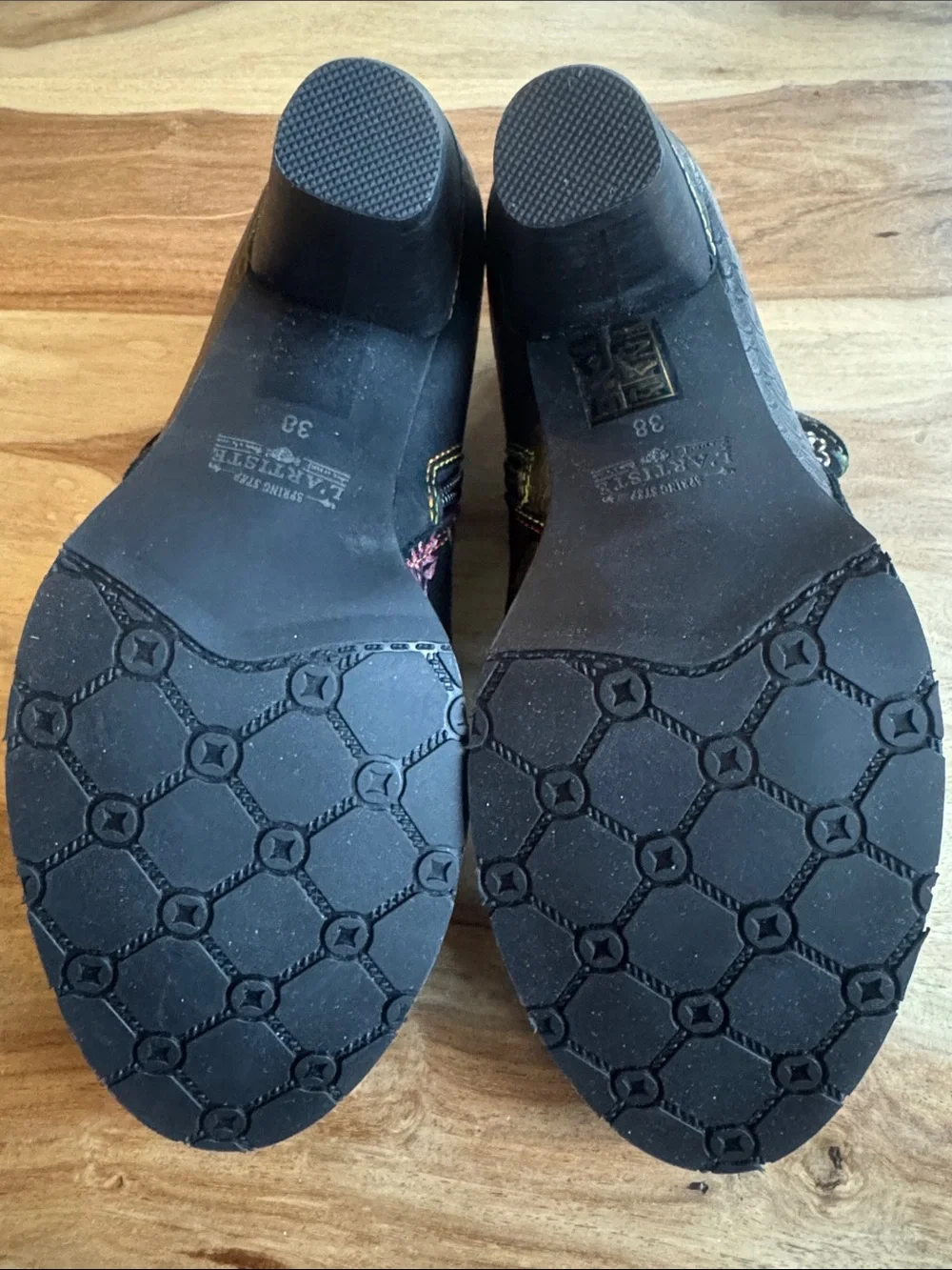 L`artiste Glorious Booties Spring Step Shoes EU 38 US 7.5- 8